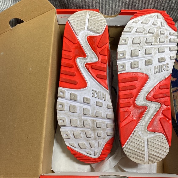NIKE AIR MAX 90 - Picture 6 of 7